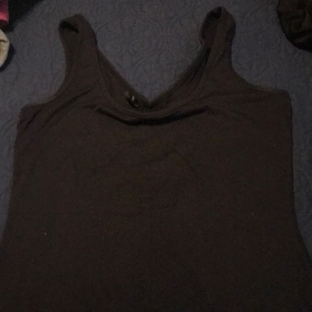 Black v-neck/scoop neck tank